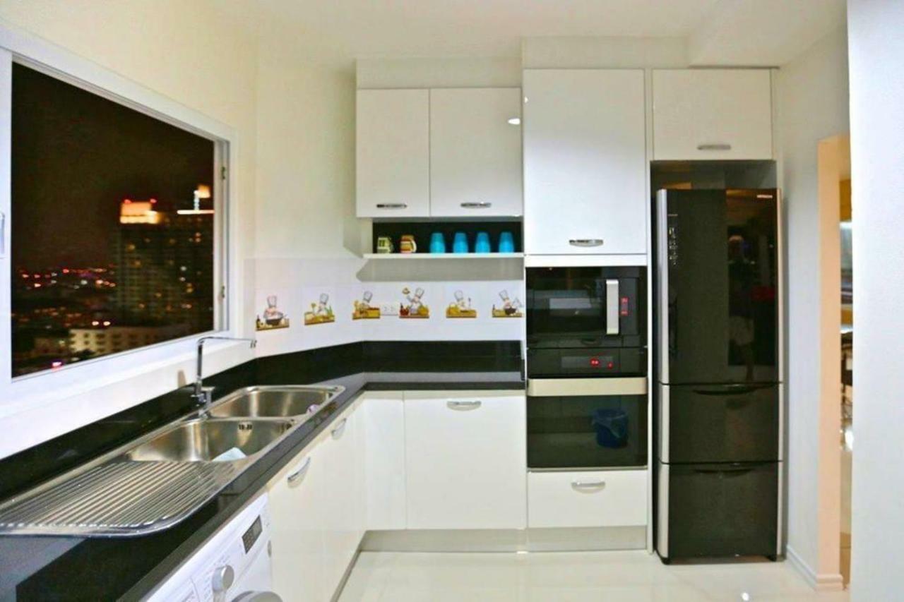 View Talay 6, 2 Bedrooms, Pattaya City Centre, Beach Road Exterior photo